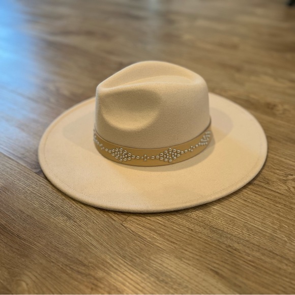 Accessories Cream Felt Hat Poshmark